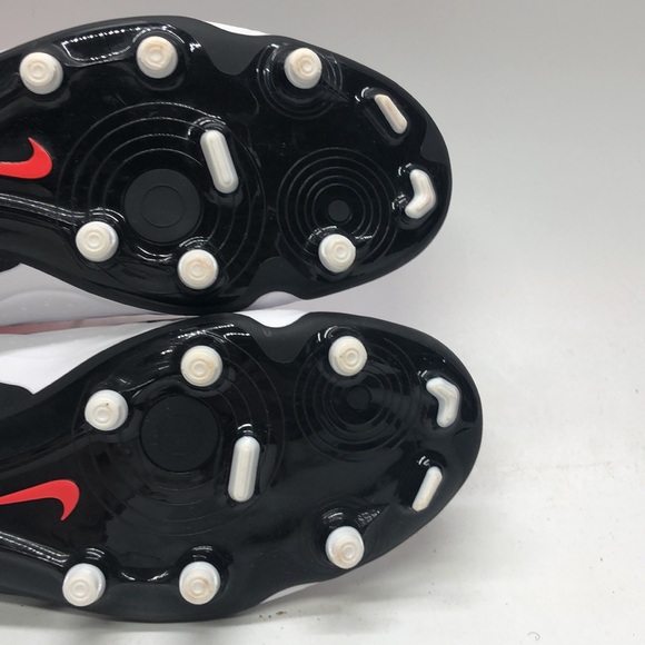 Men’s Nike Legend 10 Academy FG/MG White/Crimson DV4337-100 USED Tried On sz 9 - Picture 10 of 12